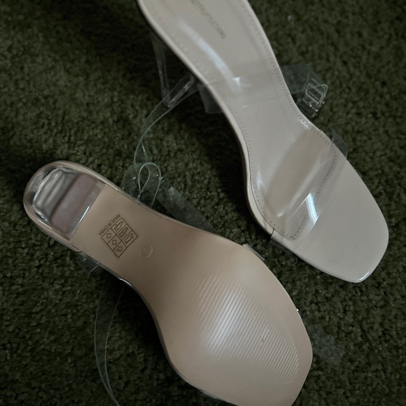 Princess Polly clear strap heels - Picture 3 of 4
